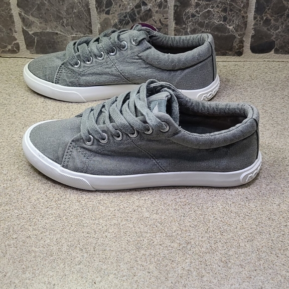 Rocket Dog Shoes - ROCKET 🚀 DOG NEW SHOES new in box various sizes GRAY